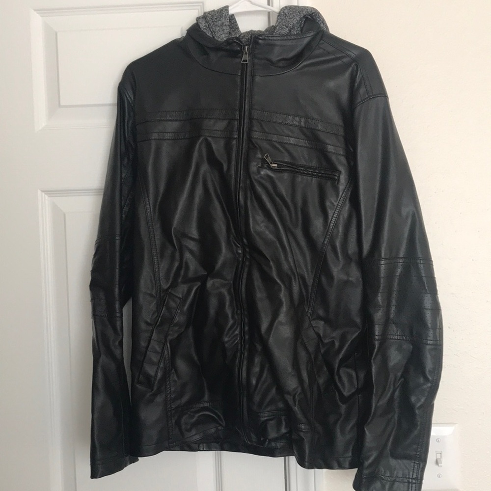 Men’s rue 21 leather jacket